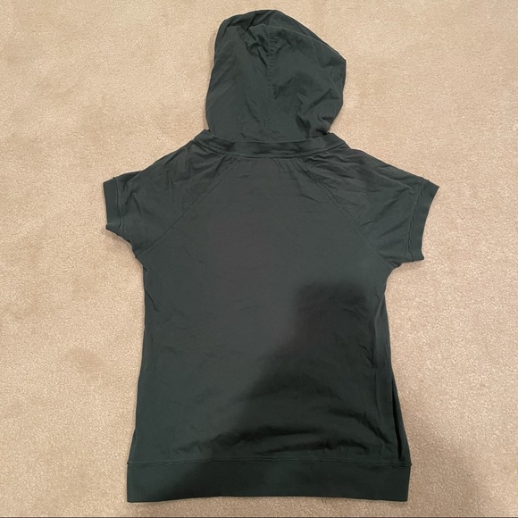 GapBody short sleeve hoodie in grayish green - Picture 2 of 3